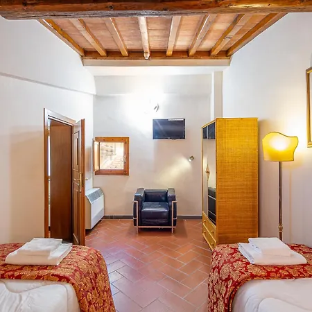 Hotell Hotel City 3*