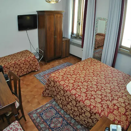 Hotel City 3*
