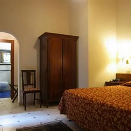 Hotel City Hotell 3*